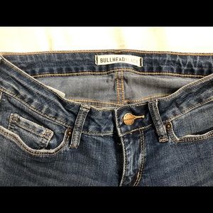 Bullhead black blue jeans
